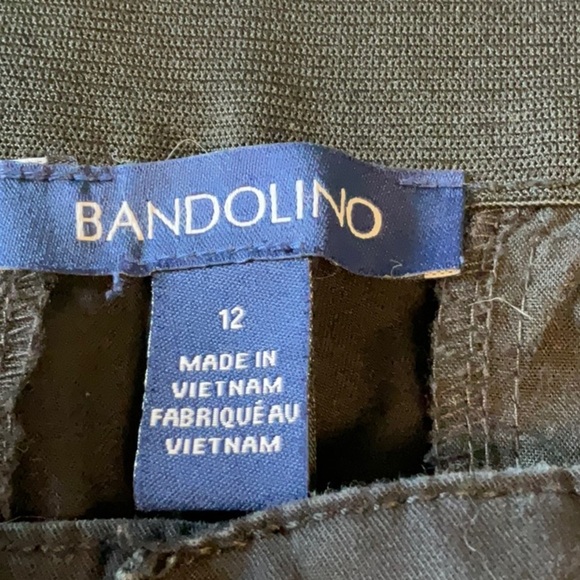 Bandolino Black Capris - Picture 3 of 6
